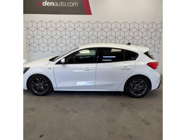 Ford Focus image 6