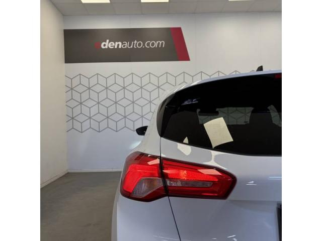 Ford Focus image 8