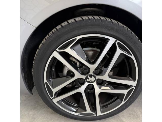 Peugeot 308 image 6