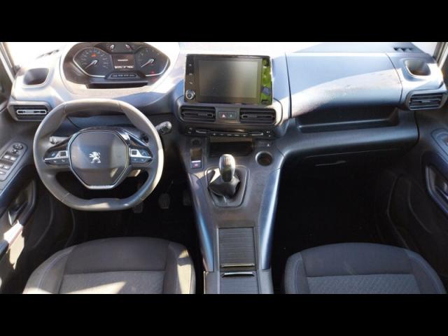 Peugeot Rifter image 3