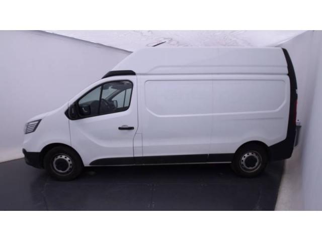 Renault Trafic image 8