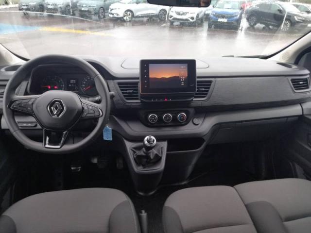 Renault Trafic image 9