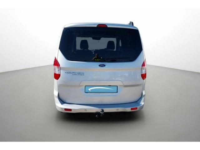 Ford Tourneo image 1