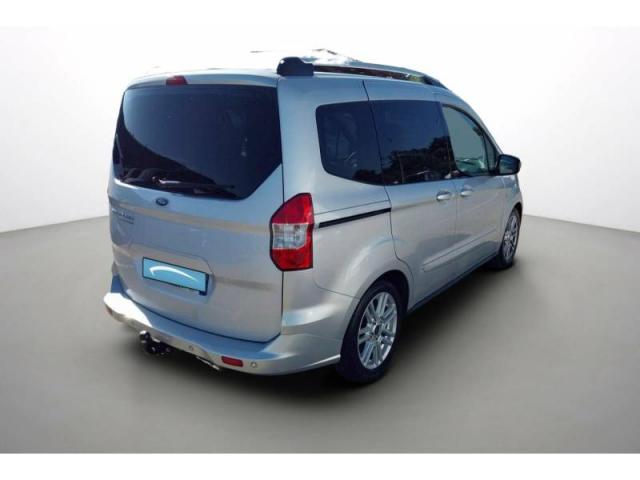 Ford Tourneo image 2