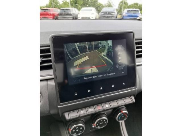 Renault Captur image 2