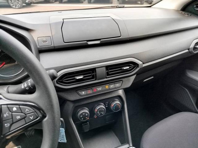 Dacia Sandero image 2