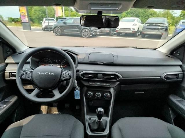 Dacia Sandero image 3