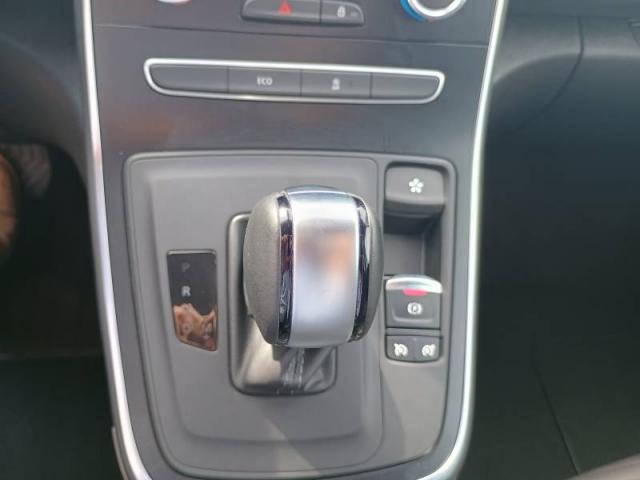 Renault Scénic image 2