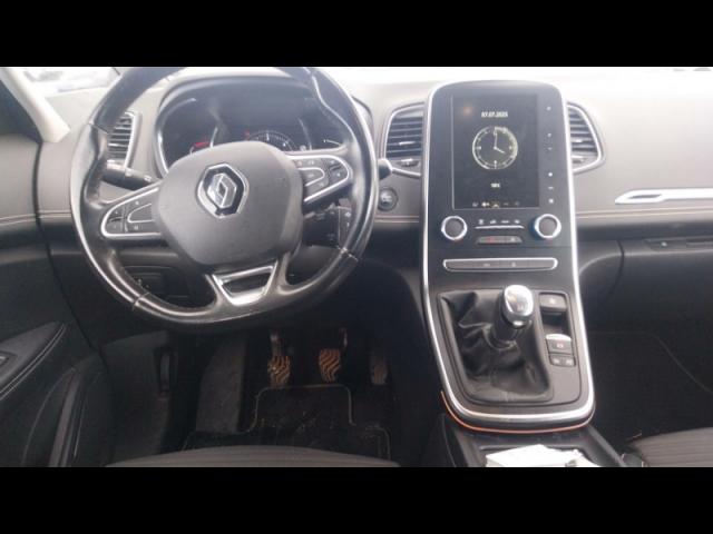 Renault Grand Scénic image 2