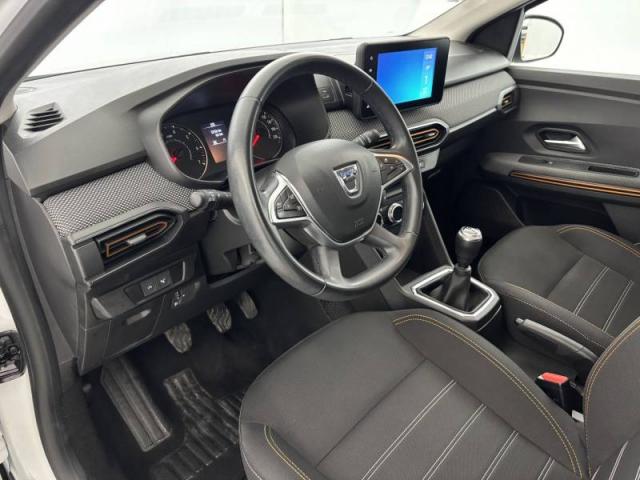 Dacia Sandero image 1