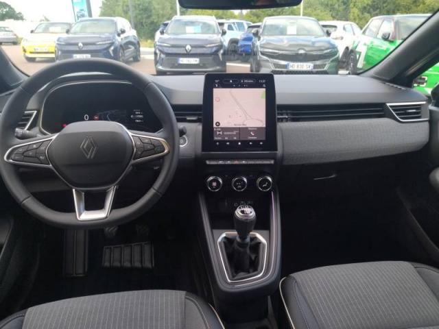 Renault Clio image 2