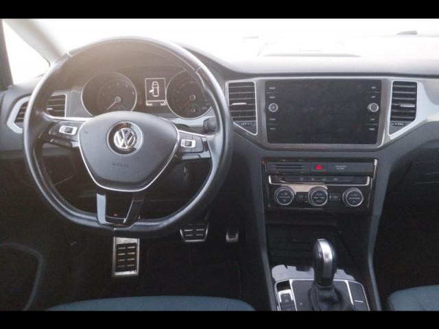 Volkswagen Golf Sportsvan image 2