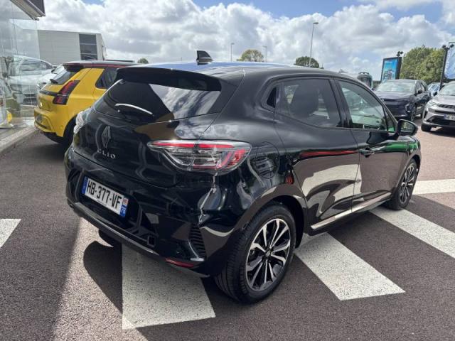 Renault Clio image 2