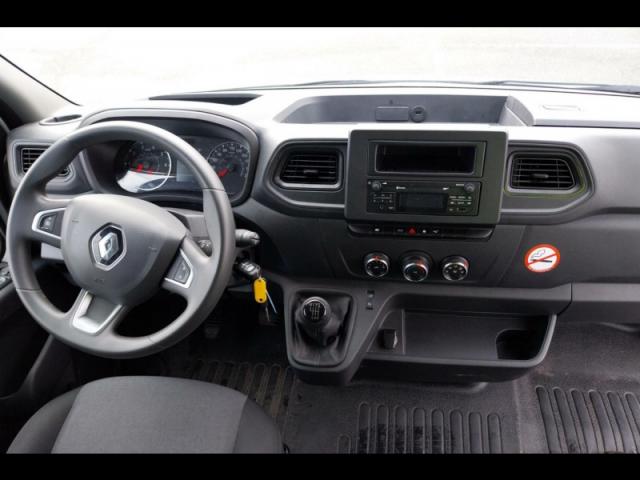 Renault Master image 9