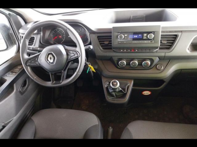 Renault Trafic image 8