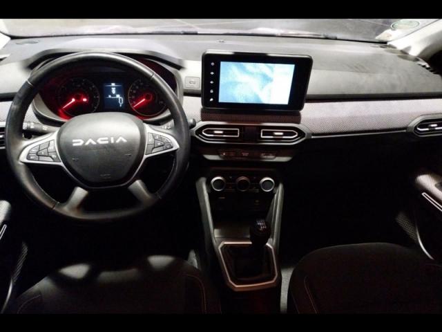 Dacia Jogger image 1