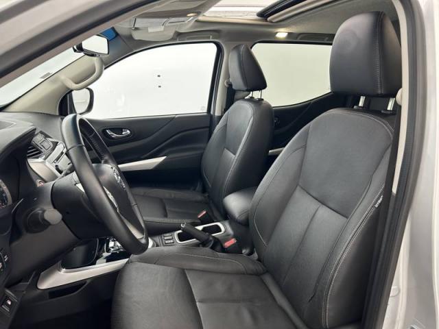 Nissan Navara image 9