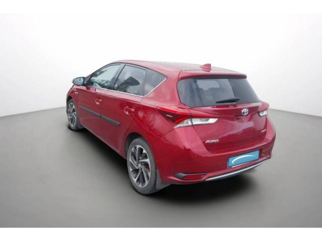 Toyota Auris image 2