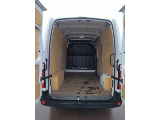 Renault Master image 6