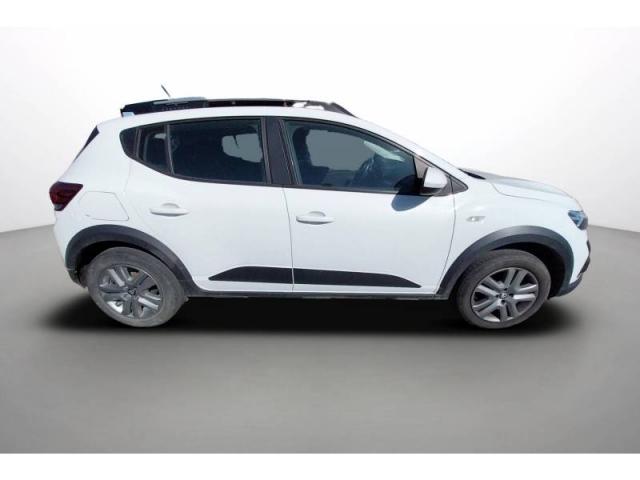 Dacia Sandero image 2