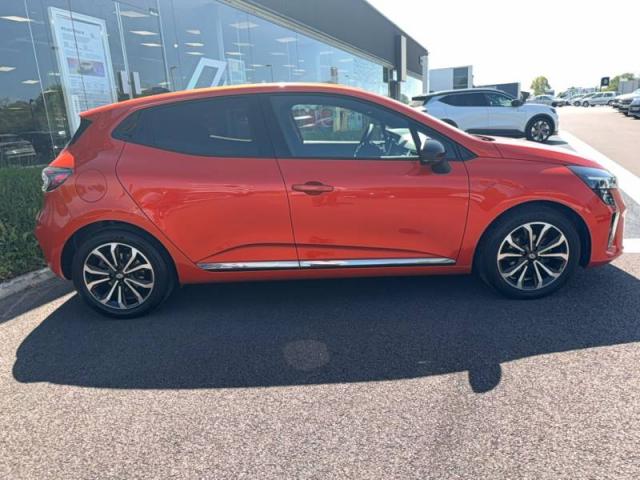 Renault Clio image 8