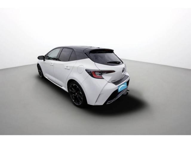 Toyota Corolla image 2
