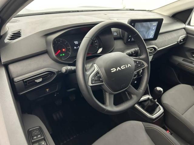 Dacia Jogger image 1