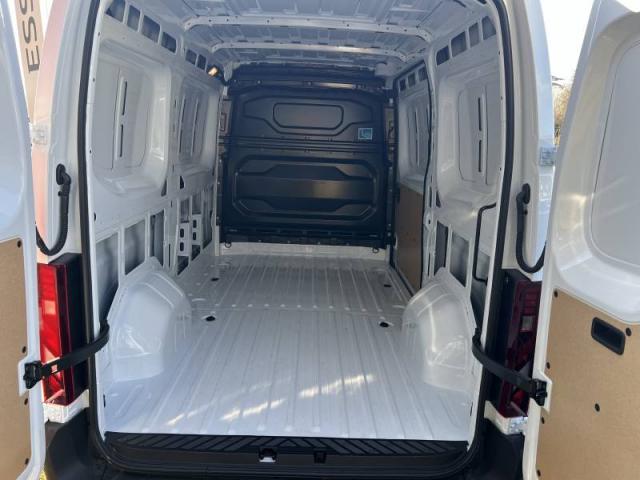 Renault Master image 9
