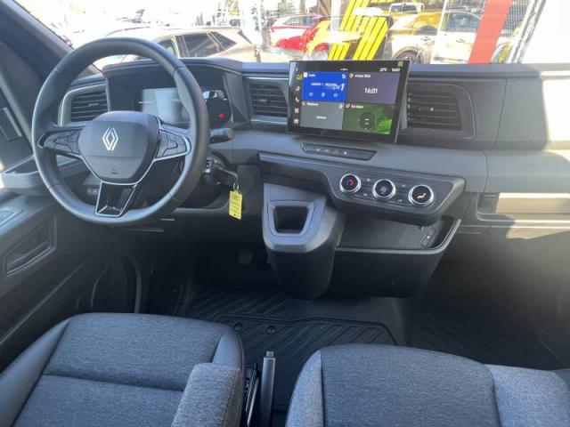Renault Master image 1