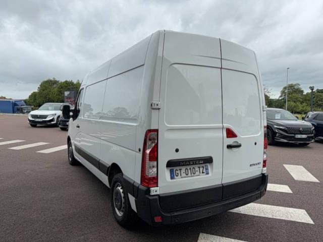 Renault Master image 1