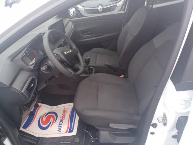 Dacia Sandero image 6