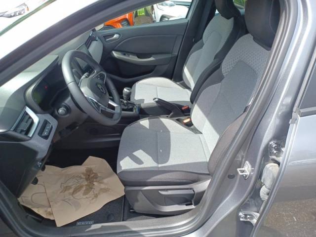Renault Clio image 8