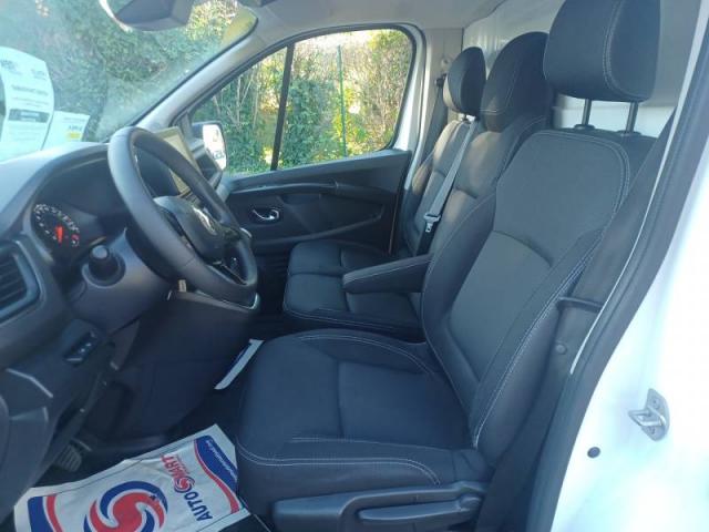 Renault Trafic image 3