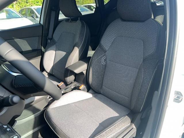 Renault Captur image 2