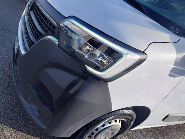 Renault Master image 9