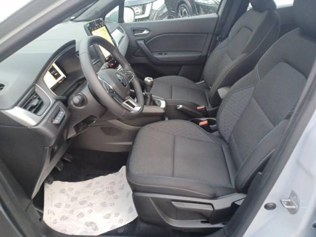 Renault Captur image 1