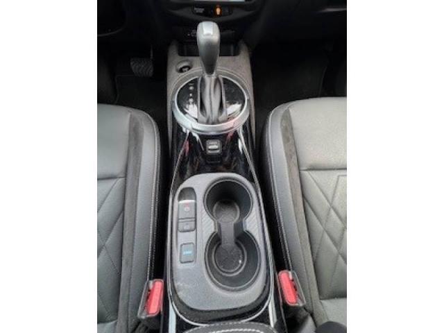 Nissan Juke image 9