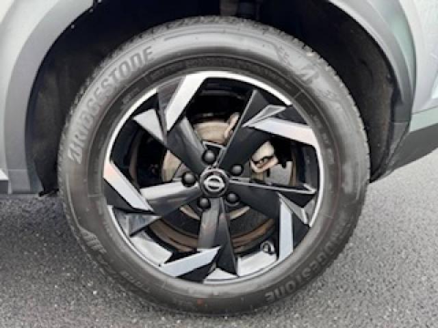 Nissan Juke image 4