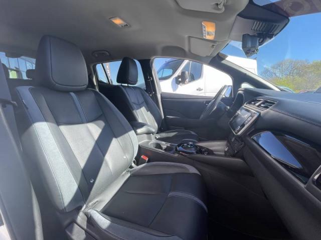 Nissan Leaf image 8