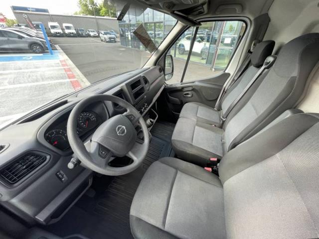 Nissan Nv400 image 7