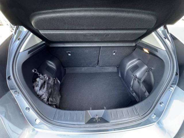 Nissan Leaf image 2