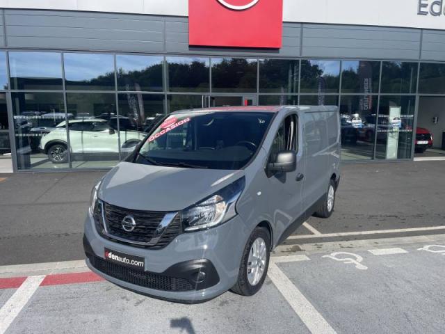 Nissan Nv300 image 9