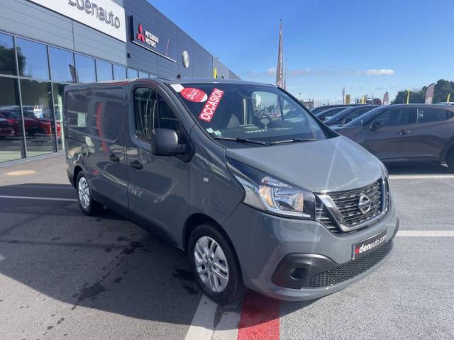 Nissan Nv300 image 8