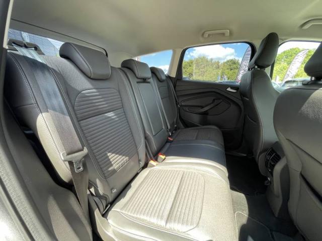 Ford Kuga image 6