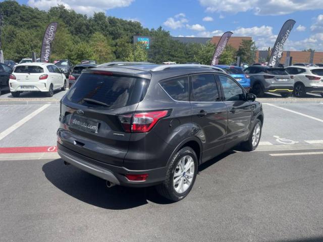Ford Kuga image 5