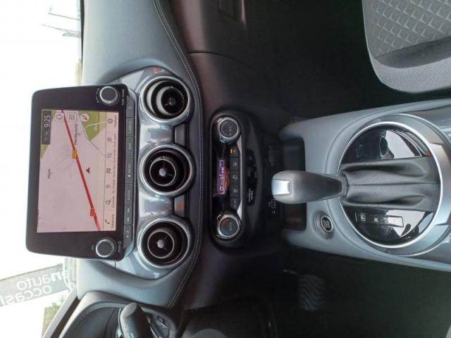 Nissan Juke image 7