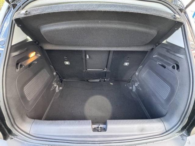 Opel Crossland image 2