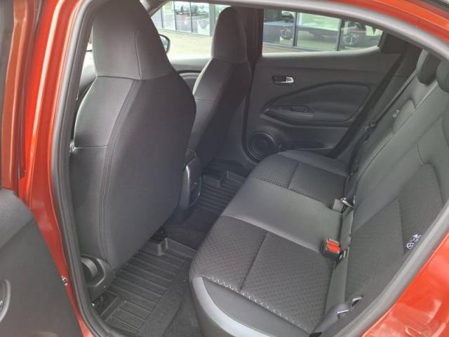 Nissan Juke image 7