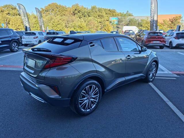 Toyota C-Hr image 2