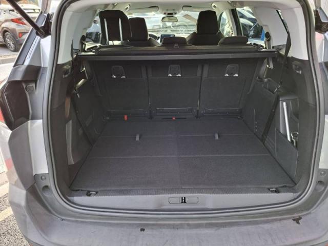 Peugeot 5008 image 1